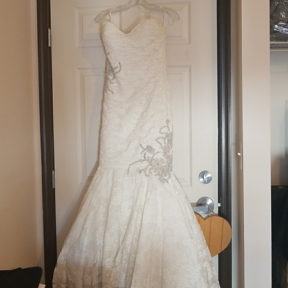 Wedding gown